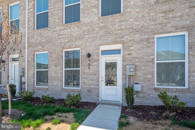 Building Photo - 42 Gust Ln