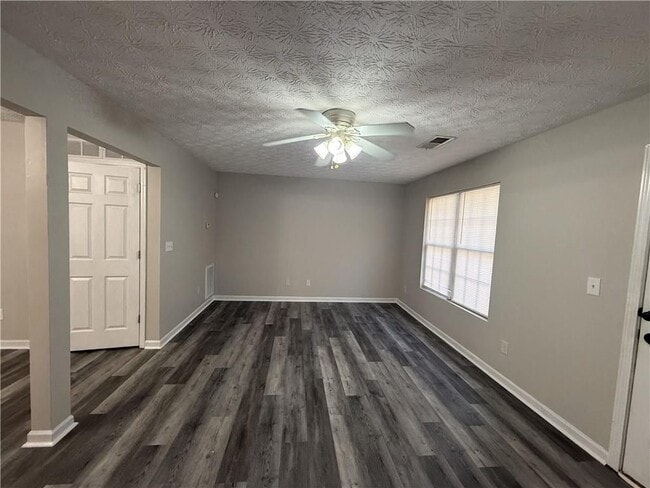 Foto del edificio - 3483 Waldrop Trail