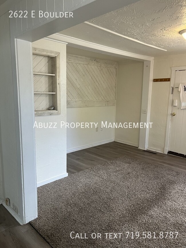 Building Photo - 2622 E Boulder-