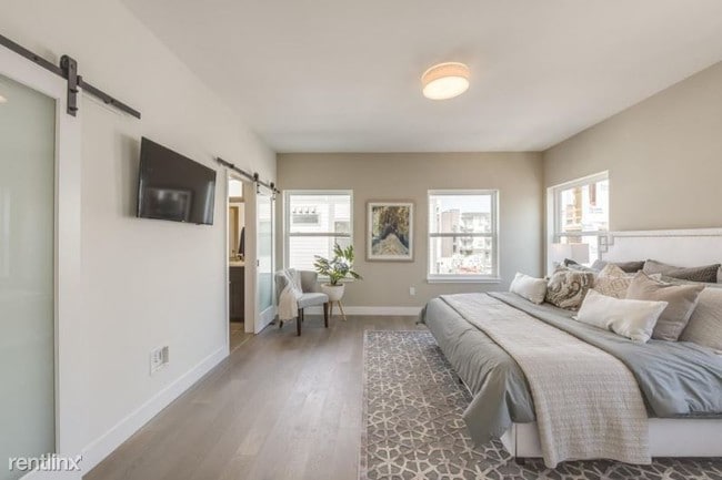 Building Photo - 3 br, 3.5 bath Townhome - 4091 W. Conejos Pl.