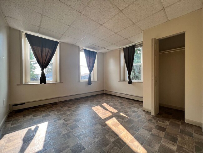 Foto del edificio - 7673 Lancaster Ave