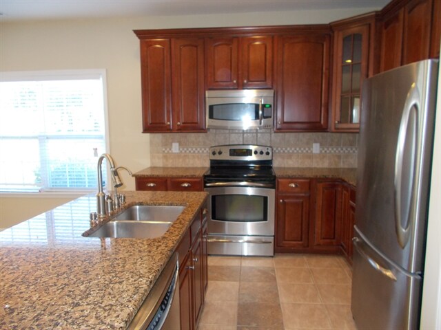 Building Photo - 2031 Bridleside Dr