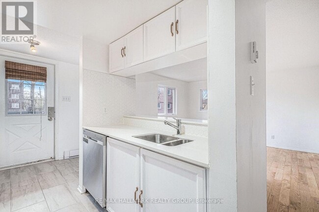 Photo du bâtiment - 1204 Shillington Ave