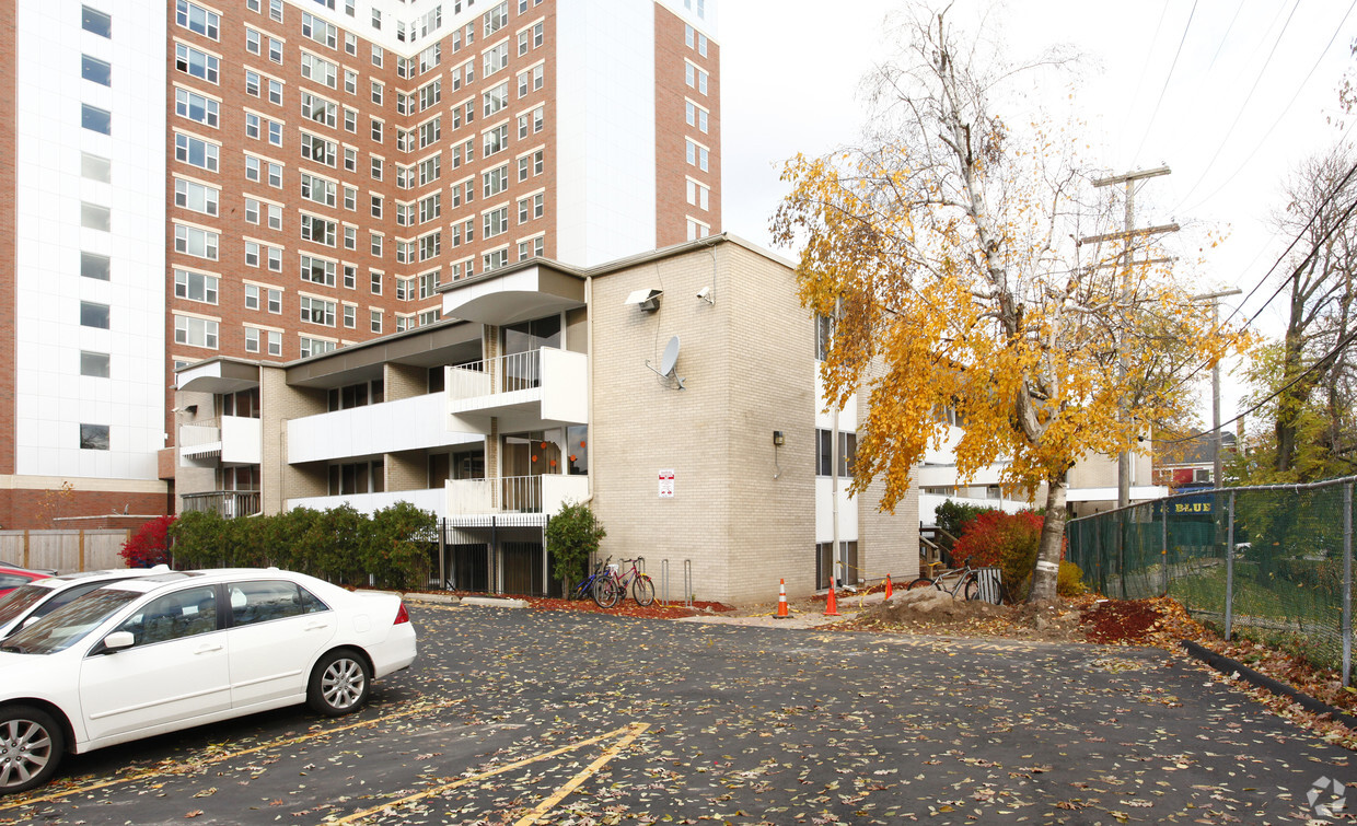 Park Plaza Apartments in Ann Arbor, MI