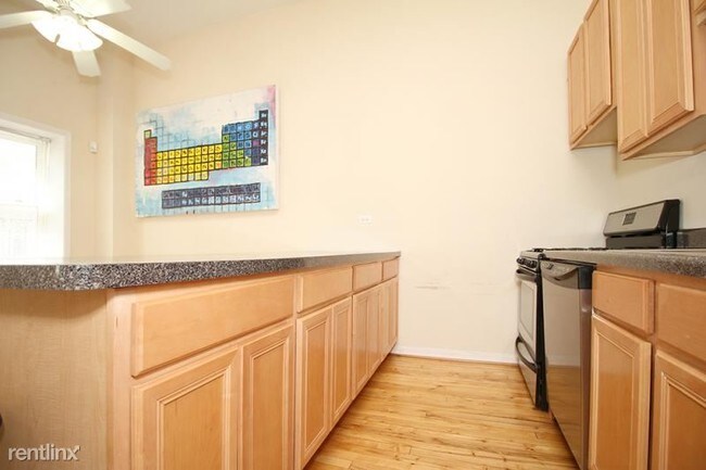 Foto del edificio - 2849 N Clark St