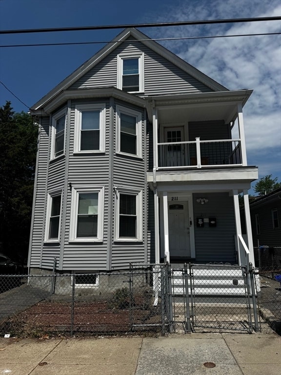 Building Photo - 211 Delhi St