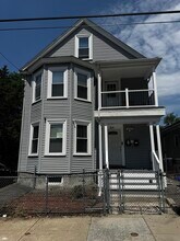 Building Photo - 211 Delhi St