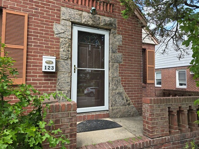 Foto del edificio - 123 Nugent St