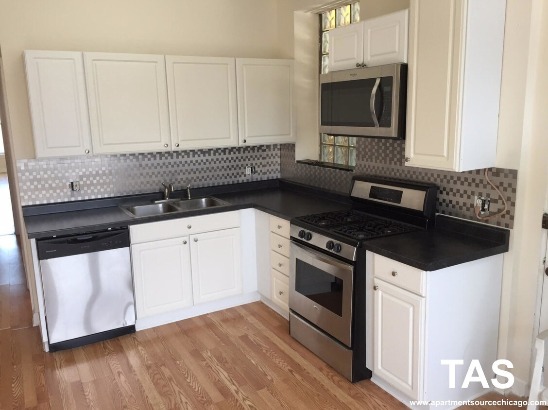 Foto principal - 3004 N Ashland Ave