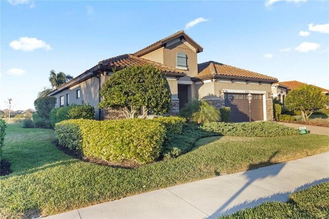 Building Photo - 26683 Raphis Royale Blvd