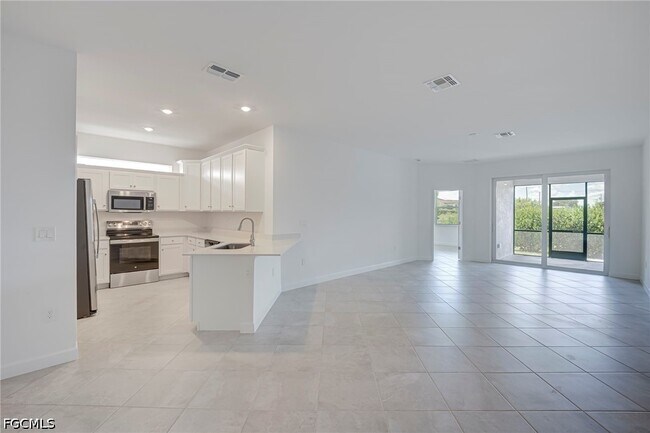 Foto del edificio - 20601 Hazelnut Ct