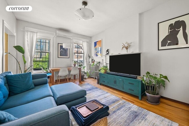 Building Photo - 530 Carlton Ave