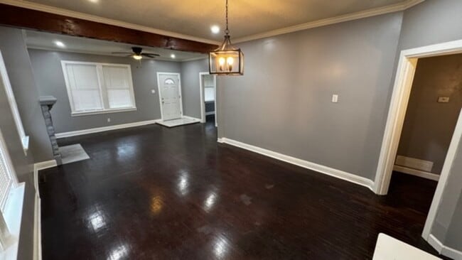 Building Photo - 3244 Spottswood Ave