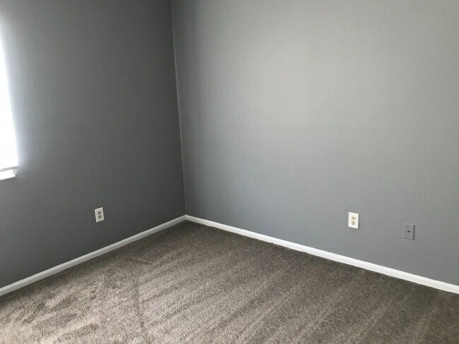 Foto del edificio - Lawrence Twp - 3 bedroom townhome