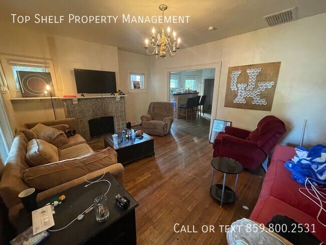 Building Photo - 5 Bedroom Available for 2024-2025 School Y...