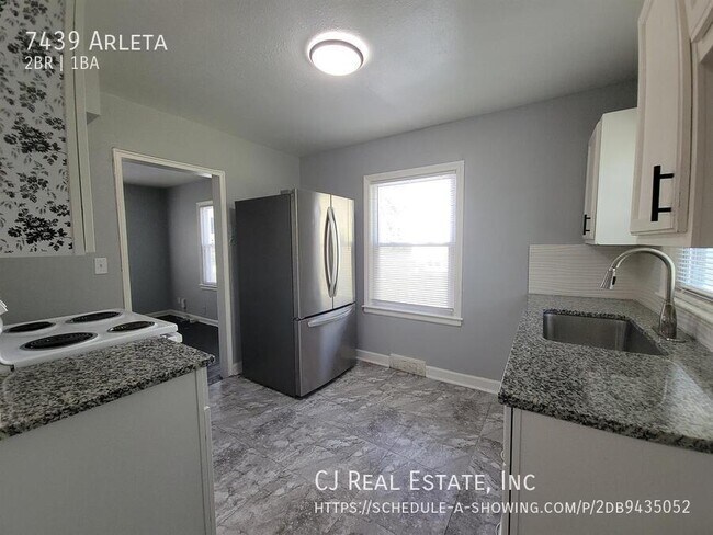 Building Photo - 7439 Arleta Blvd