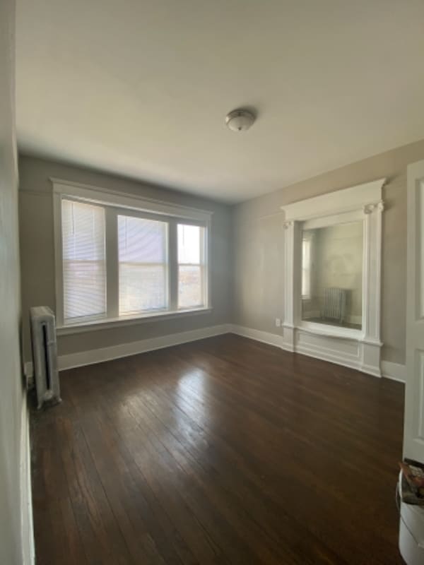 Building Photo - 6500 S Cottage Grove Ave