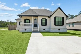 Building Photo - 60399 Vermillion Dr