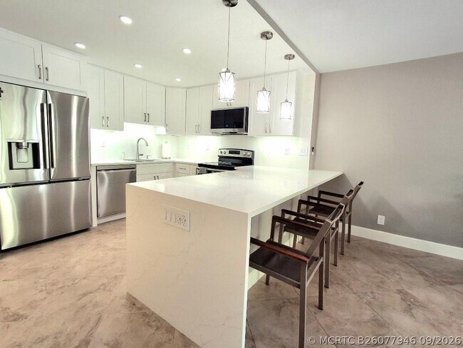 Foto del edificio - 1421 S Ocean Blvd