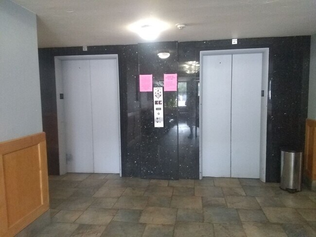 Foto del edificio - Great location off Colorado and 12th with ...