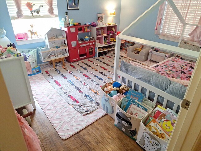 Foto del edificio - 6148 Indigo St