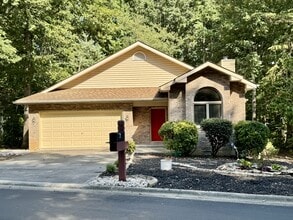 Building Photo - 310 Paoli Trce