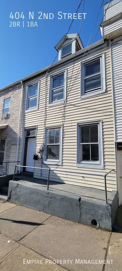Building Photo - 2 Bedroom / 1 Bathroom Home in Allentown!