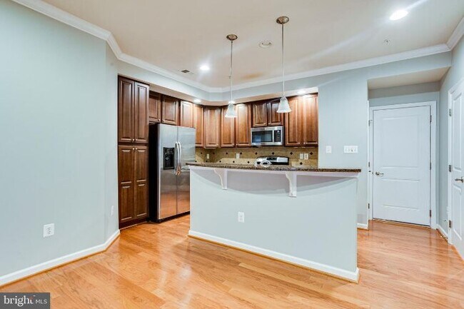 Building Photo - 343 Chessington Dr