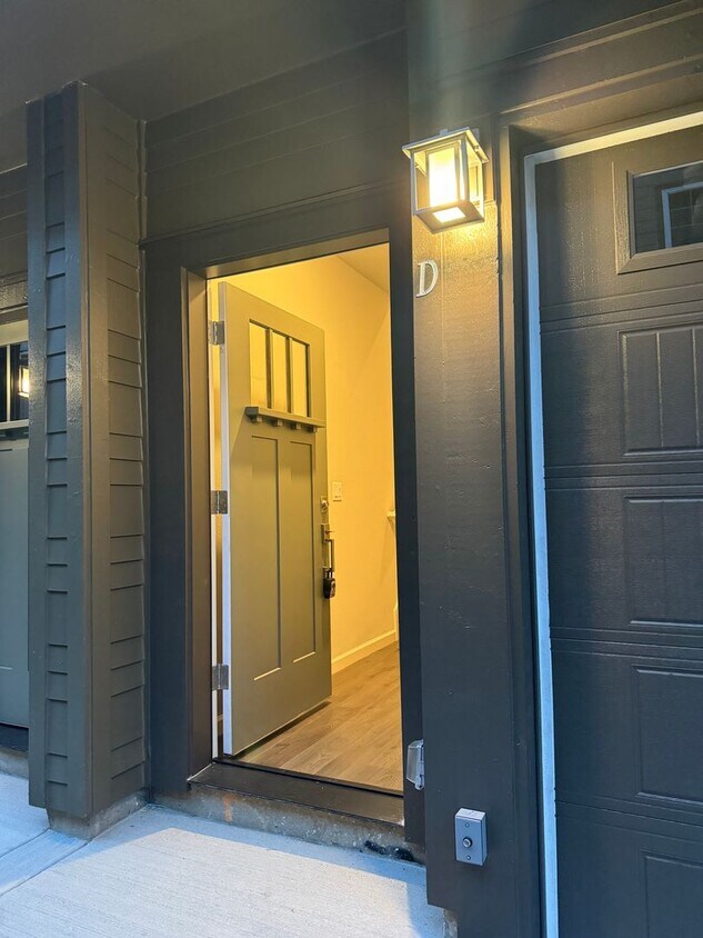 Foto principal - 12019 SE High Creek Rd