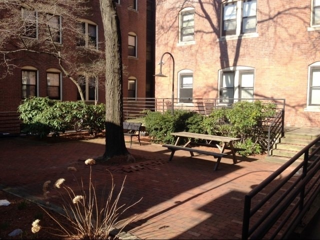 Photo - Chapman Arms Apartments