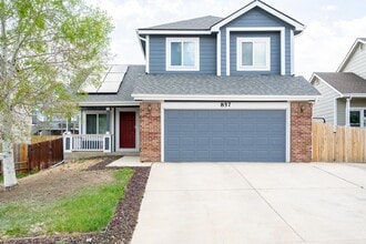 Building Photo - 857 Regent Ct
