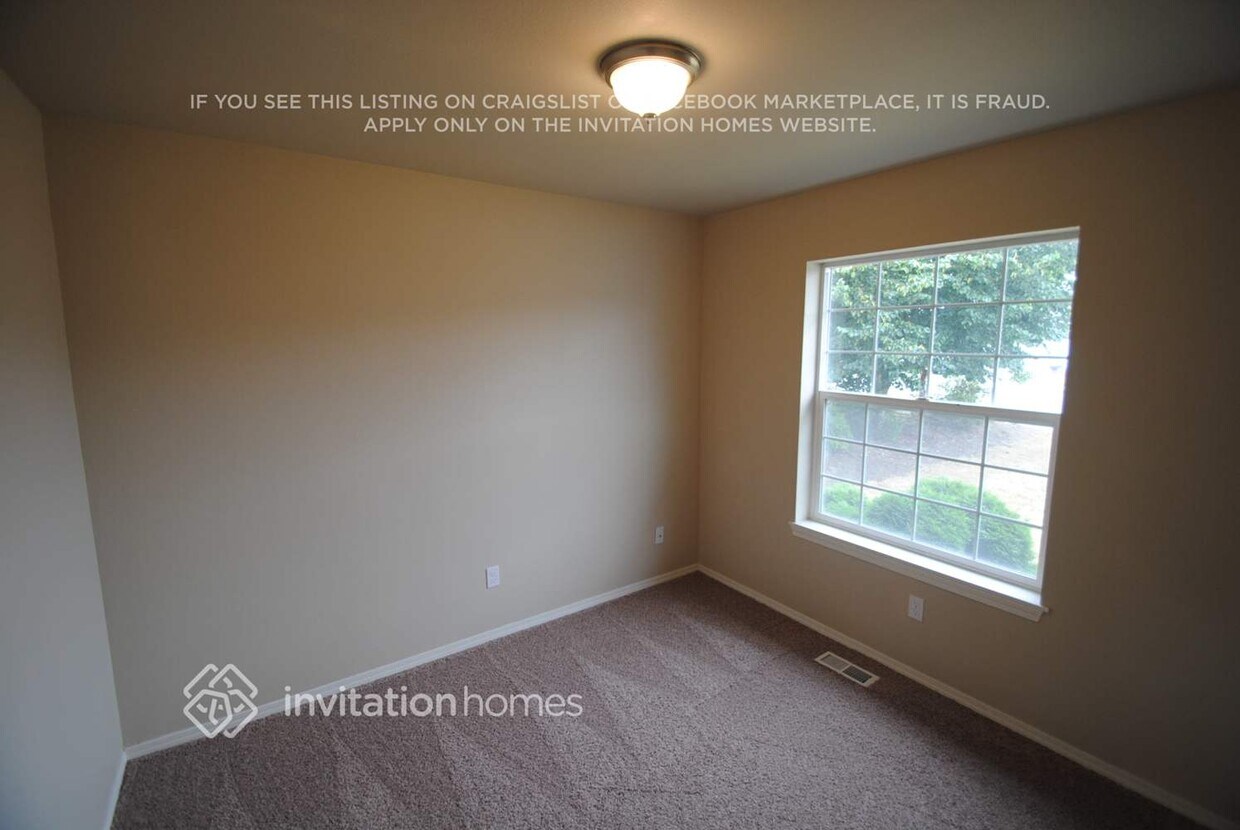 Foto del edificio - 301 Groff Ave NW