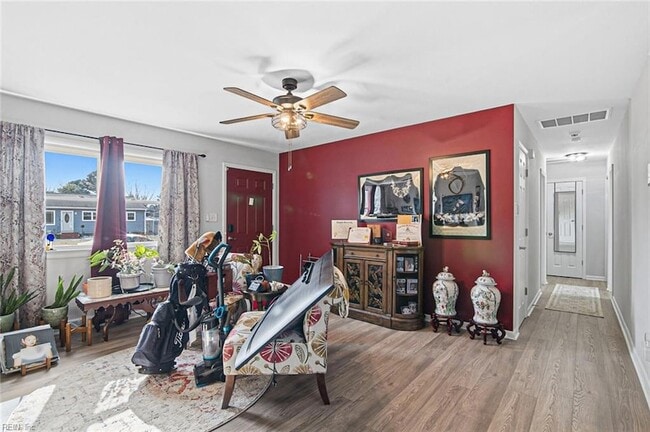 Foto del edificio - 840 Churchill Terrace