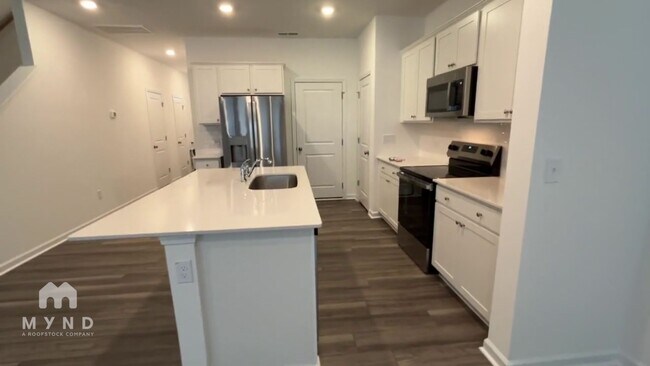 Building Photo - 21 Broward Ln