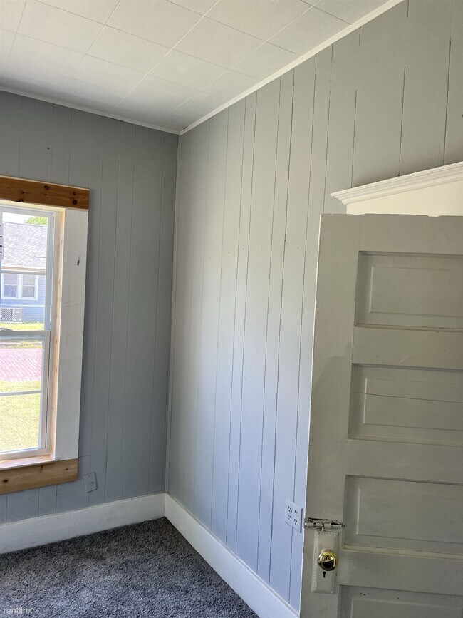 Building Photo - 2 br, 1 bath House - 1325 S A St Cutie Pie...