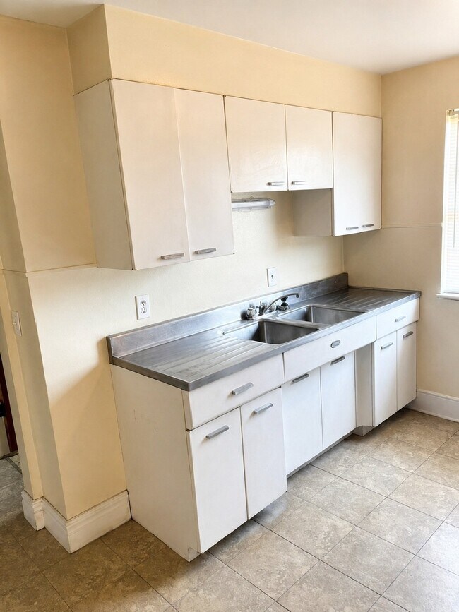 Foto del edificio - 4782 Clevesdale Dr
