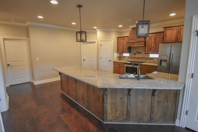 Photo - STUNNING 4 Bedroom, 2.5 Bathroom, 2 Car Garage In Fayetteville, AR House