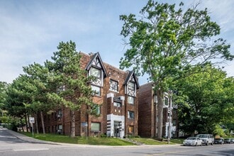 Building Photo - 3008 Queen St E