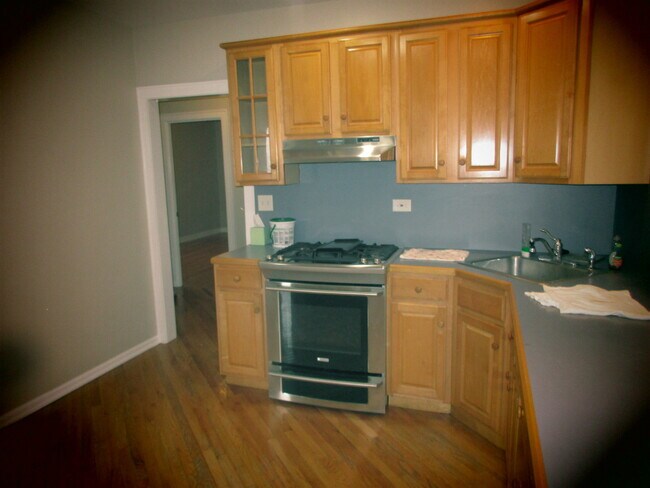 Building Photo - 6241 W Holbrook St