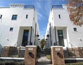 Building Photo - 350 S Osceola Ave