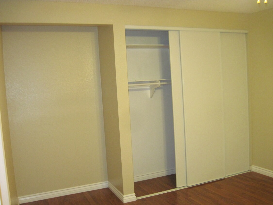 Foto principal - 1735 E Washington St