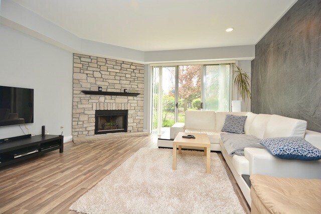 Foto del edificio - 1163 Regency Dr
