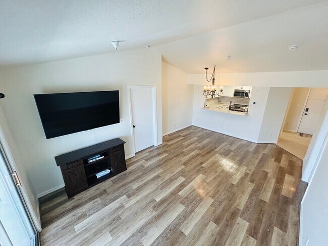 Building Photo - 2323 Feather Sound Dr