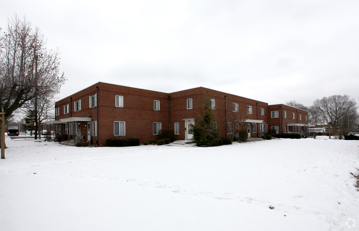 Primary Photo - 1504-1530 Kenny Rd