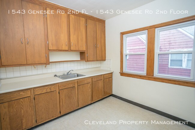 Building Photo - 1543 Genesee Rd