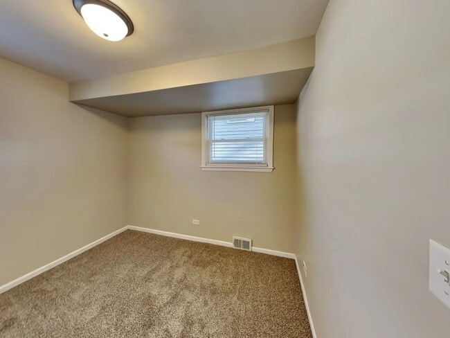 Building Photo - 1812 N 38th Ave