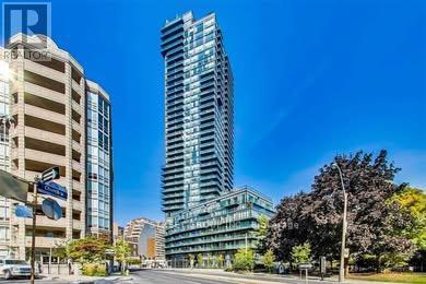 Building Photo - 825 Church St