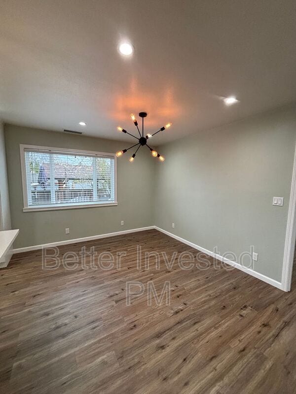 Building Photo - 401 W Sierra Ave