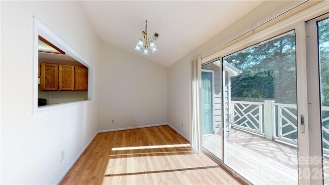 Foto del edificio - 5622 Amity Springs Dr