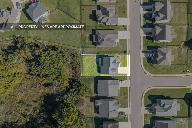 Foto del edificio - Luxury Meets Comfort: 5-Bed Beauty with Ch...